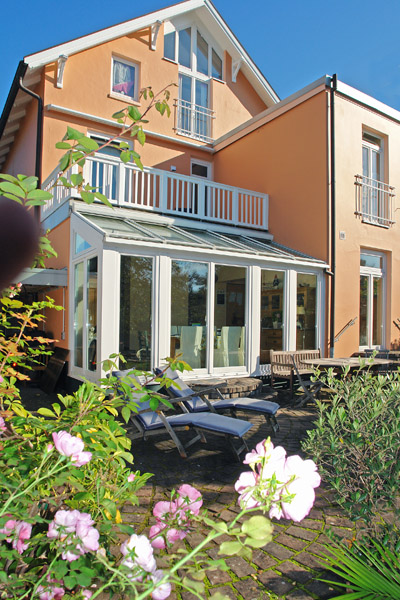 Hochwertig sanierte Stadtvilla mit herrlichem Garten, ElmshornUCP Referenz